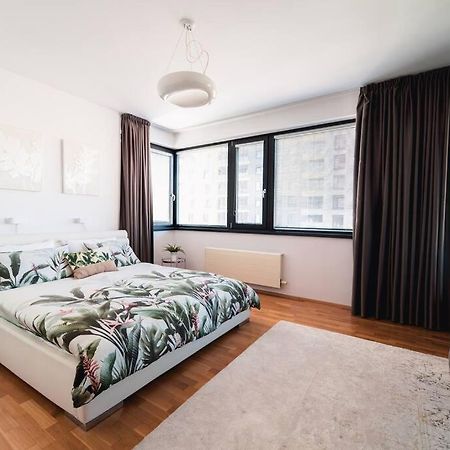 Prague Marina River View Apartment Close To City Centre Free Parking Екстериор снимка